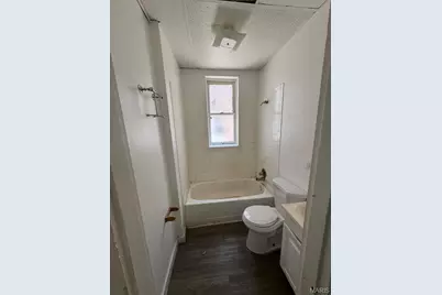 5239 Alaska Avenue, Saint Louis, MO 63111 - Photo 8