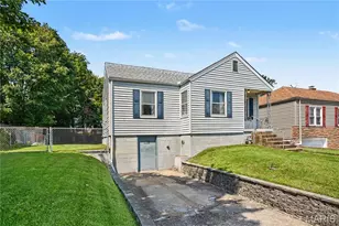 3545 St Genevieve Ln, Saint Ann, MO 63074 - Photo 2