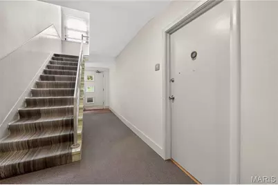 5 Delcrest Court #101, University City, MO 63124 - Photo 2