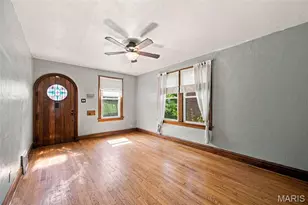 5223 Dewey Ave, Saint Louis, MO 63116 - Photo 6