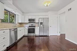 11706 Doverhill Dr, Sunset Hills, MO 63128 - Photo 22