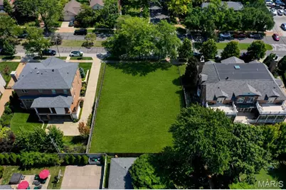 123 N Forsyth Boulevard, Clayton, MO 63105 - Photo 2