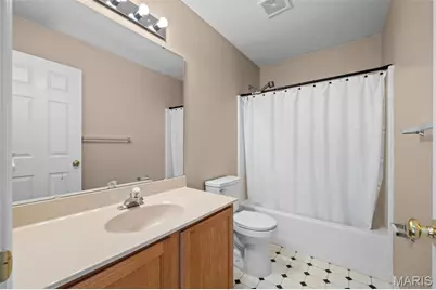 3120 Crystal Lake Drive, Oakville, MO 63129 - Photo 30