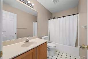 3120 Crystal Lake Dr, Oakville, MO 63129 - Photo 30