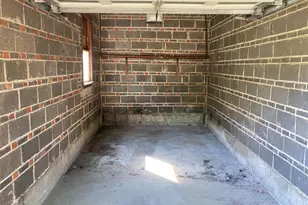 942 Melvin Ave, Saint Louis, MO 63137 - Photo 6