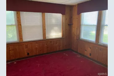 942 Melvin Avenue, Saint Louis, MO 63137 - Photo 14