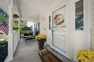 1266 Stephenridge Dr, Saint Charles, MO 63304 - Photo 4