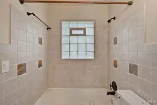 10408 Dandridge Dr, Saint Louis, MO 63123 - Photo 14