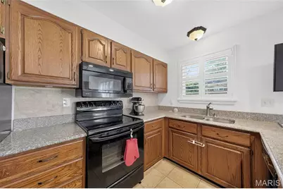 12 New Hope Court, Florissant, MO 63033 - Photo 8