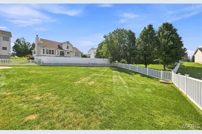 348 Fallon Parkway, O'Fallon, MO 63376 - Photo 32