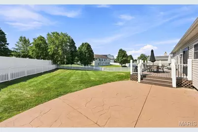 348 Fallon Parkway, O'Fallon, MO 63376 - Photo 36