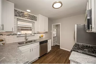 4383 Holly Hills Boulevard, Saint Louis, MO 63116 - Photo 10