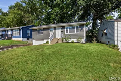 5549 Sapphire Avenue, Saint Louis, MO 63136 - Photo 2