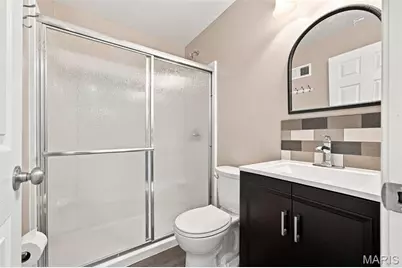 5549 Sapphire Avenue, Saint Louis, MO 63136 - Photo 10