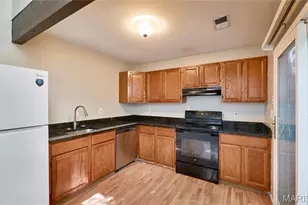 1470 Pine Row Ct, Saint Louis, MO 63146 - Photo 12