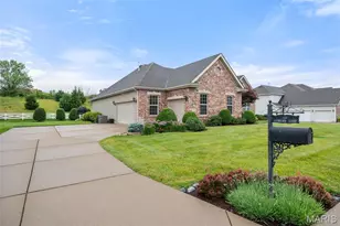 12532 Grandview Forest Dr, Sunset Hills, MO 63127 - Photo 4
