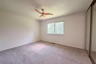 5277 Suntrail Dr, Black Jack, MO 63033 - Photo 4