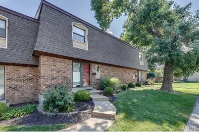 230 Braeshire Drive #E, Ballwin, MO 63021 - Photo 2