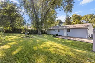 9259 Bataan Dr, Saint Louis, MO 63134 - Photo 14