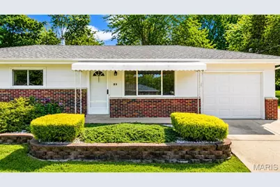 21 Della Drive, Fenton, MO 63026 - Photo 2