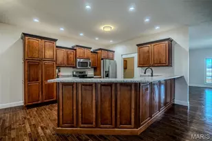 2804 Boardwalk Dr, Lebanon, MO 65536 - Photo 18
