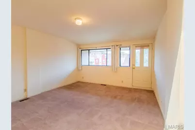 2009 S 11th Street, Saint Louis, MO 63104 - Photo 10