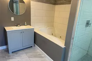 6832 Julian Ave, University City, MO 63130 - Photo 8