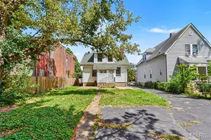 2038 McLaran Ave, Saint Louis, MO 63136 - Photo 16