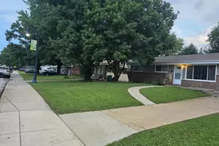 9842 Monarch Dr, Saint Louis, MO 63136 - Photo 2