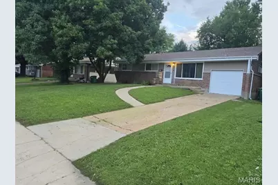 9842 Monarch Drive, Saint Louis, MO 63136 - Photo 1