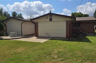 725 Mary Jo Ln, Hazelwood, MO 63042 - Photo 4
