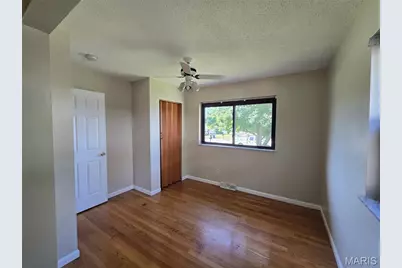 725 Mary Jo Lane, Hazelwood, MO 63042 - Photo 12