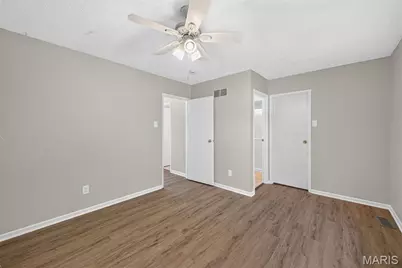 13391 Hiddendale Lane, Ballwin, MO 63021 - Photo 16