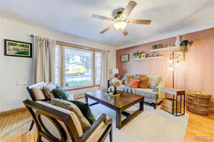 20 Alpha Dr, Florissant, MO 63031 - Photo 10