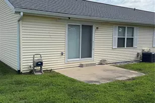 16190 Rose Wreath Ln, Florissant, MO 63034 - Photo 8