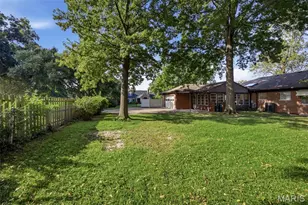 1400 Christine Ave, Des Peres, MO 63131 - Photo 26