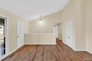 141 Meadowlark Dr, Saint Louis, MO 63146 - Photo 12