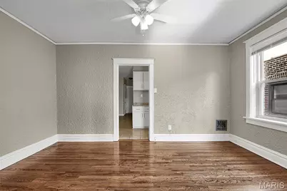 5027 Chippewa Street, Saint Louis, MO 63109 - Photo 6