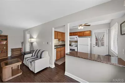 10065 N Bunker Hill Drive #B, Saint Louis, MO 63123 - Photo 8