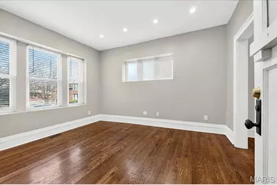 4120 Wyoming Street, Saint Louis, MO 63116 - Photo 2