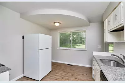 145 Clearview Drive, Florissant, MO 63033 - Photo 10