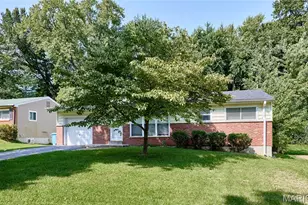 145 Clearview Dr, Florissant, MO 63033 - Photo 2