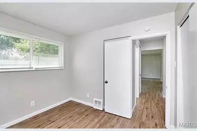 145 Clearview Drive, Florissant, MO 63033 - Photo 20
