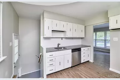 145 Clearview Drive, Florissant, MO 63033 - Photo 14
