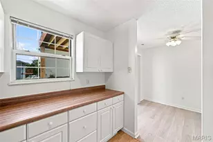 9081 W Swan Cir, Saint Louis, MO 63144 - Photo 12