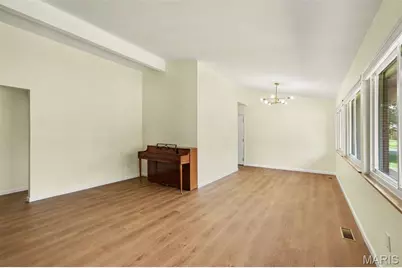 1540 Hialeah Place, Florissant, MO 63033 - Photo 4