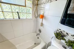 1129 Walker Ave, Saint Louis, MO 63138 - Photo 4