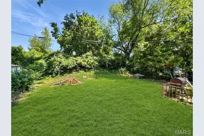 1129 Walker Avenue, Saint Louis, MO 63138 - Photo 14