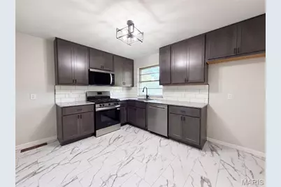 4358 Rhine Drive, Florissant, MO 63033 - Photo 2