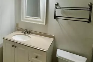 8732 Santa Bella Dr, Hazelwood, MO 63042 - Photo 6